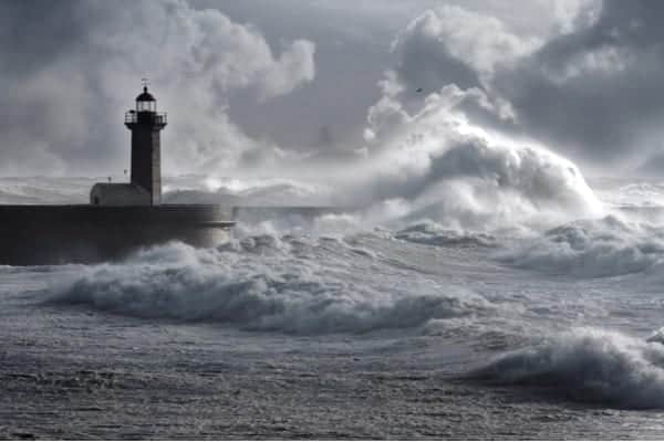 Heavy rain will continue to hit the UK over the next few days, with numerous flood alerts and warnings currently in place (Photo: Shutterstock)